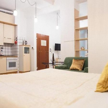 Tourist House Bologna - Fringe - Self Check-In Apartment Bagian luar foto