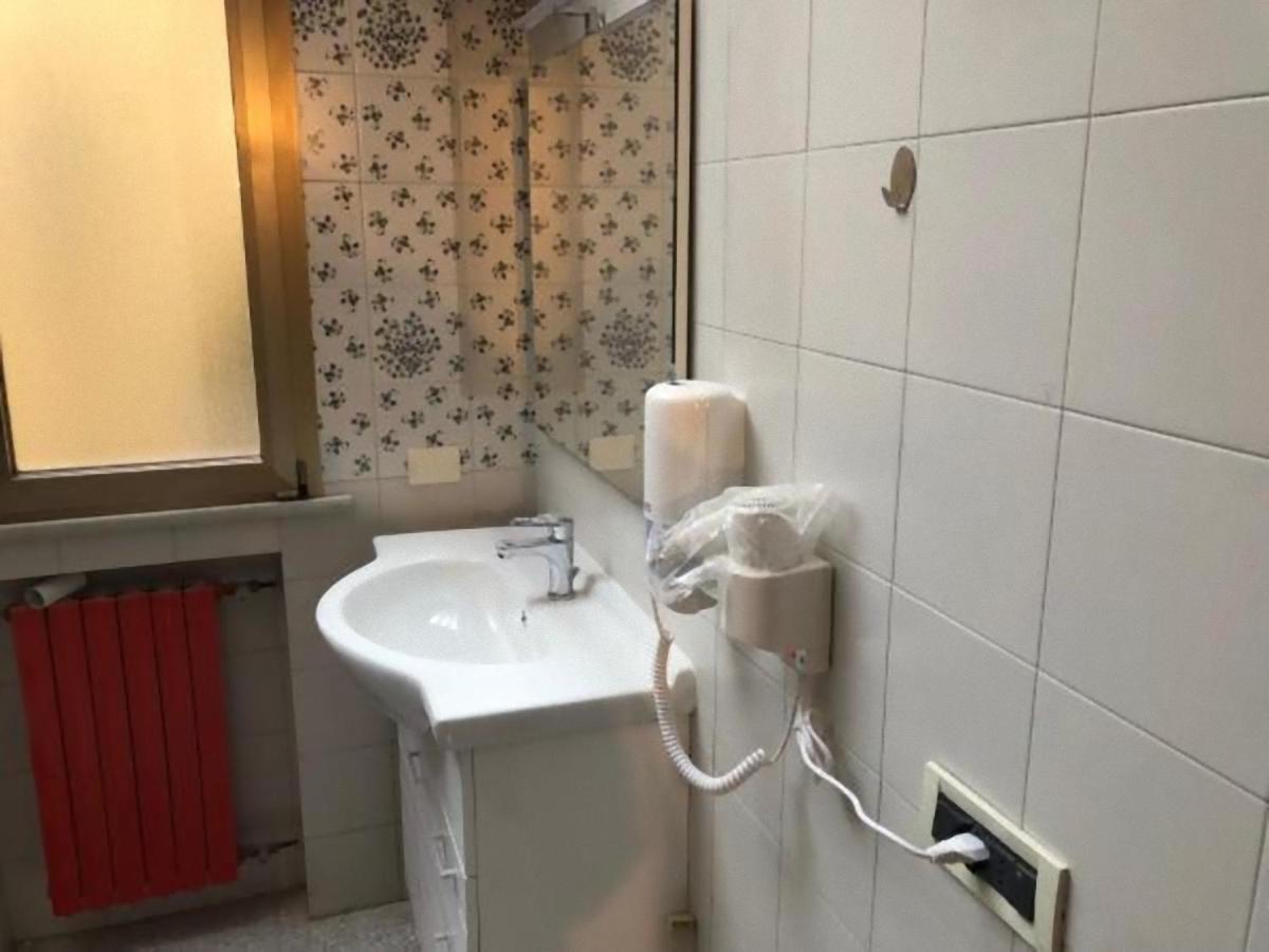 Tourist House Bologna - Fringe - Self Check-In Apartment Bagian luar foto