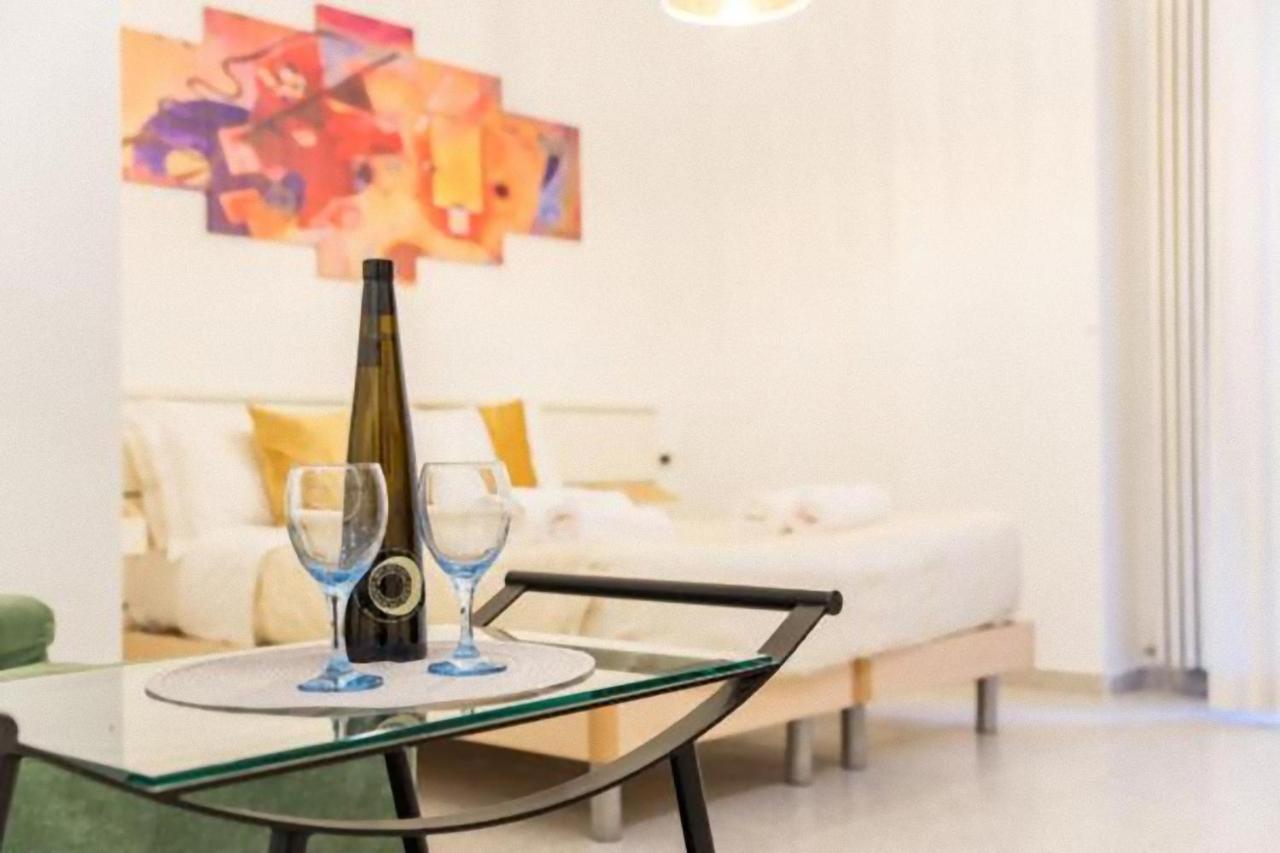 Tourist House Bologna - Fringe - Self Check-In Apartment Bagian luar foto