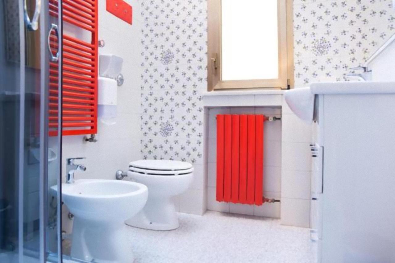 Tourist House Bologna - Fringe - Self Check-In Apartment Bagian luar foto