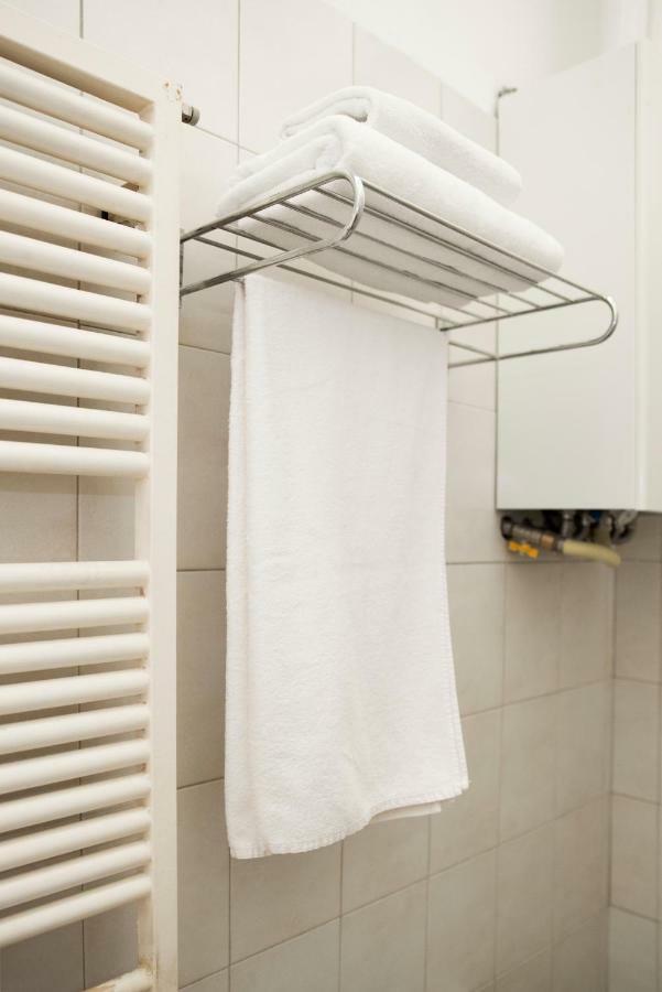 Tourist House Bologna - Fringe - Self Check-In Apartment Bagian luar foto